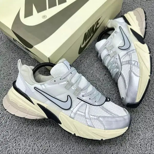 TENIS NIKE V2K RUN UNISEX