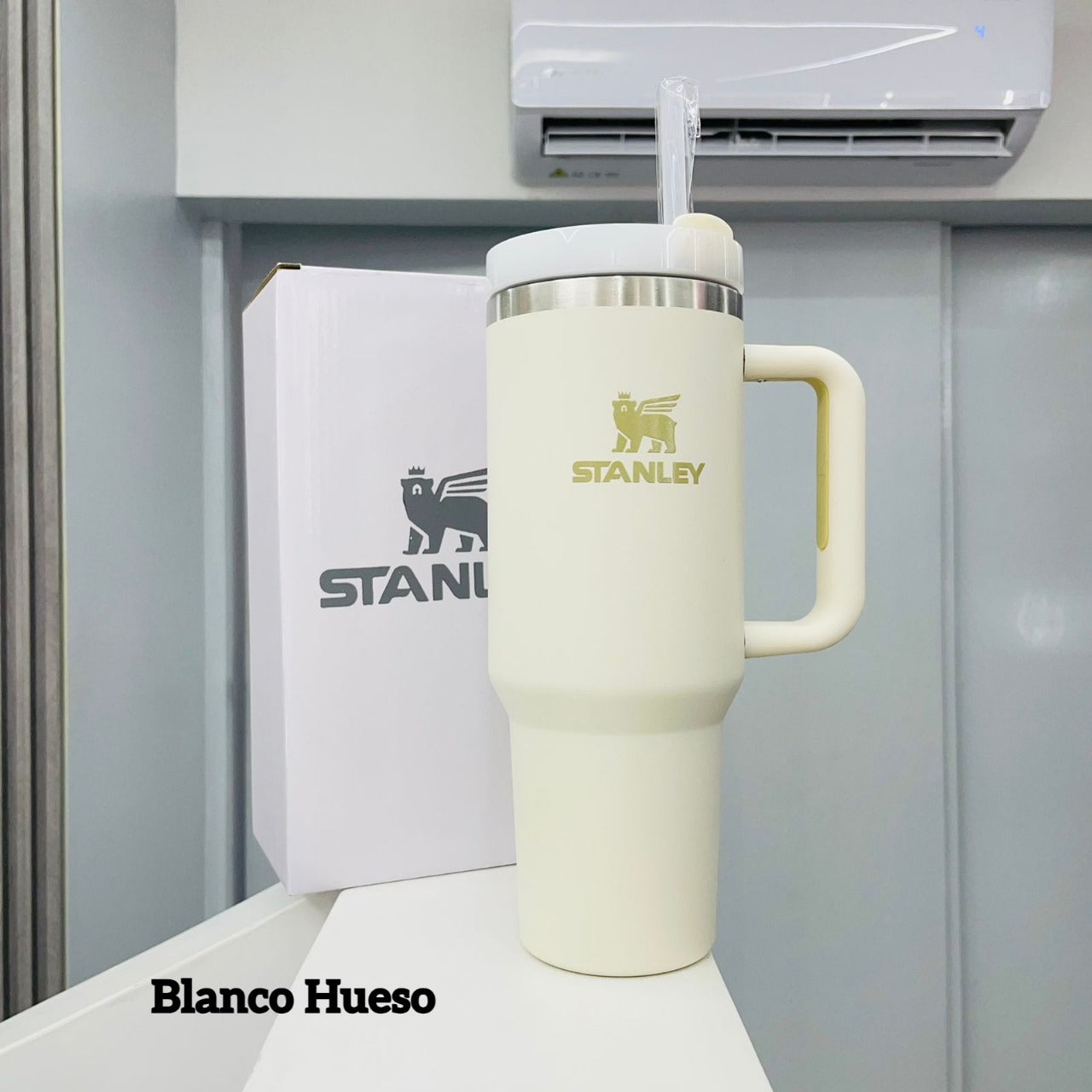 COMBO EXCLUSIVO: AirPods Max + Termo Stanley